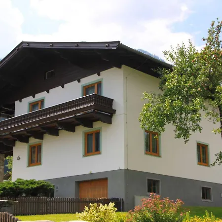 Holiday Alpin Holiday home Kaprun